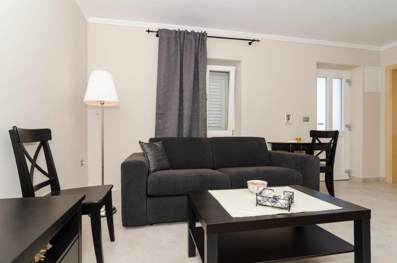 Gaura Appartement *